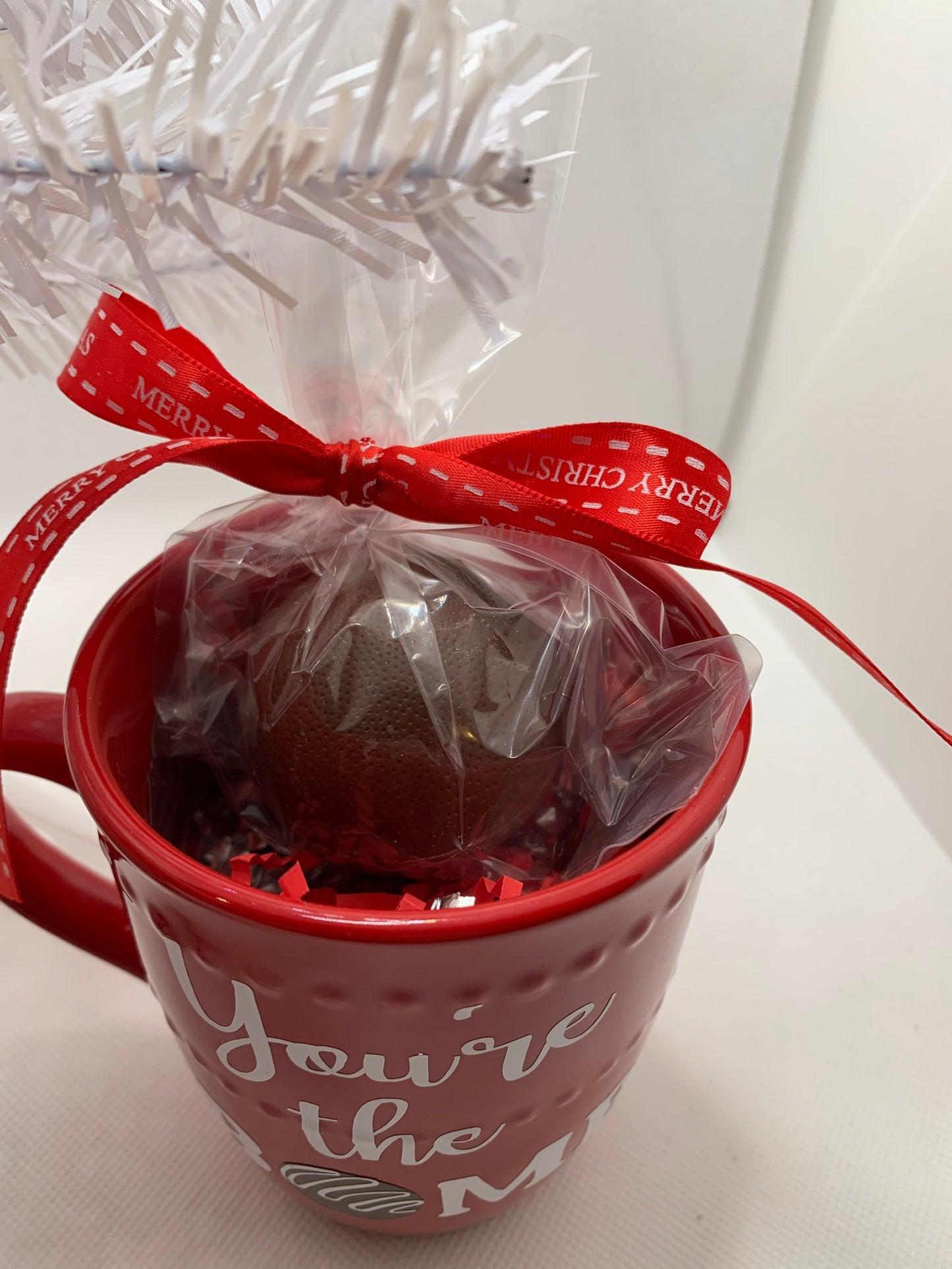 You’re the Bomb mug gift set. Two colors to choose from. Choose from mug only or mug with cocoa bomb- Christmas gift